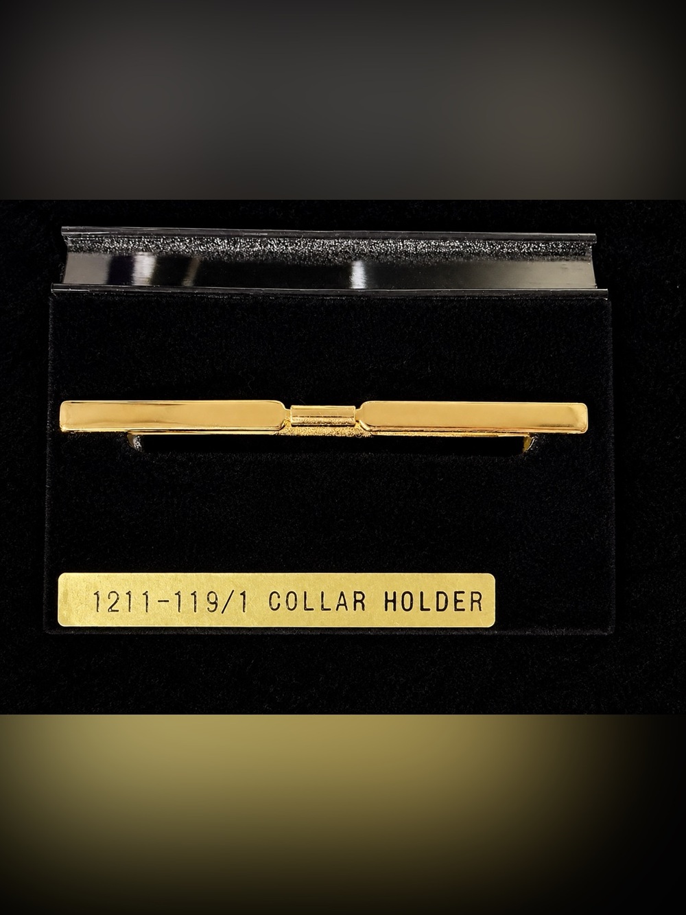 Vintage Gold Collar Holder Swank